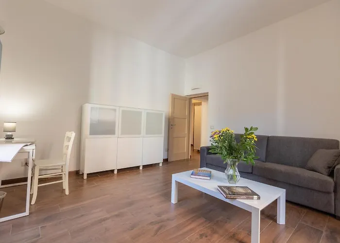 Appartamento Guesthost - Roomy In Rome's Centre