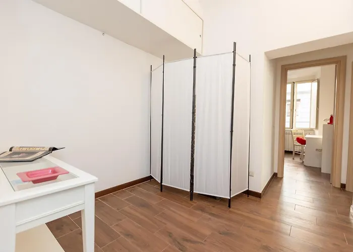 Guesthost - Roomy In Rome's Centre Appartamento